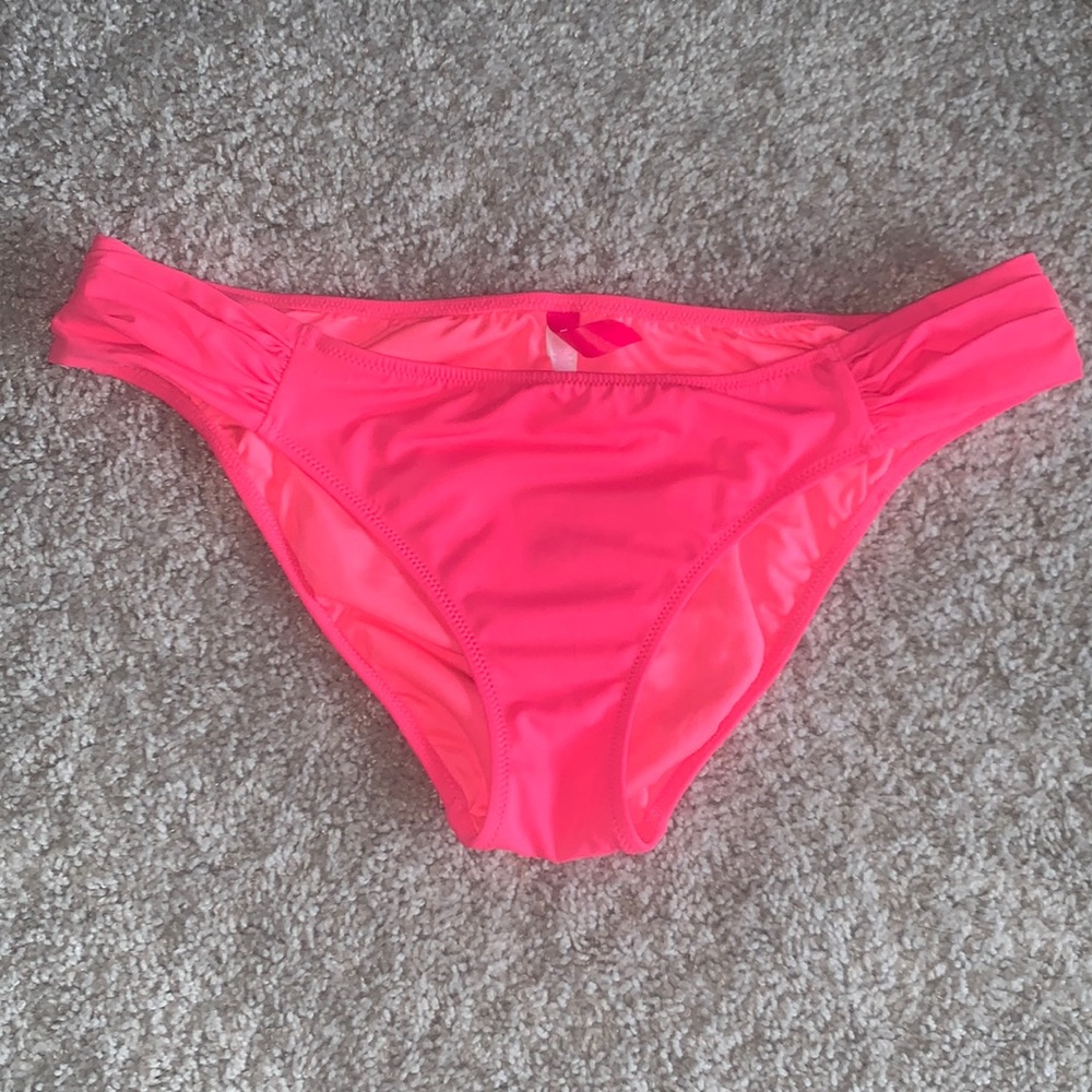 Victoria’s Secret Hot Pink Bottom Size M